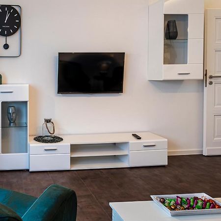 Komfortable Ferienwohnung In Halle Halle  Bagian luar foto